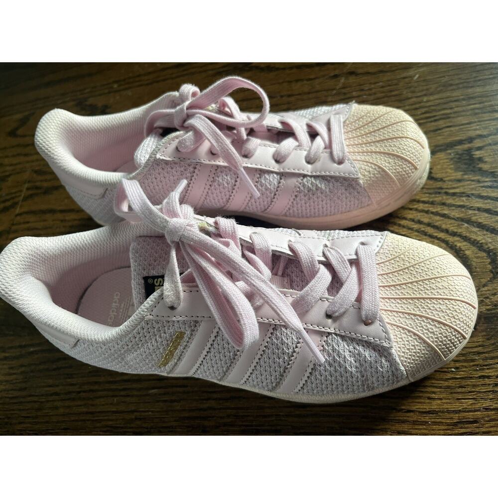 Adidas Superstar Womens Size 4 Low Top Sneakers Triple Pink Shoes Casual